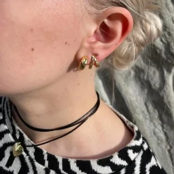 Jane Kønig smykker Jane Kønig Bruised Heart ørering BHH-SS23-G | Øreringe | Forgyldte Sølvsmykker