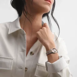 Longines Conquest Classic 29,5mm L2.286.3.72.7 | Dame Dameure Med Lænke | Dameure I Bicolor