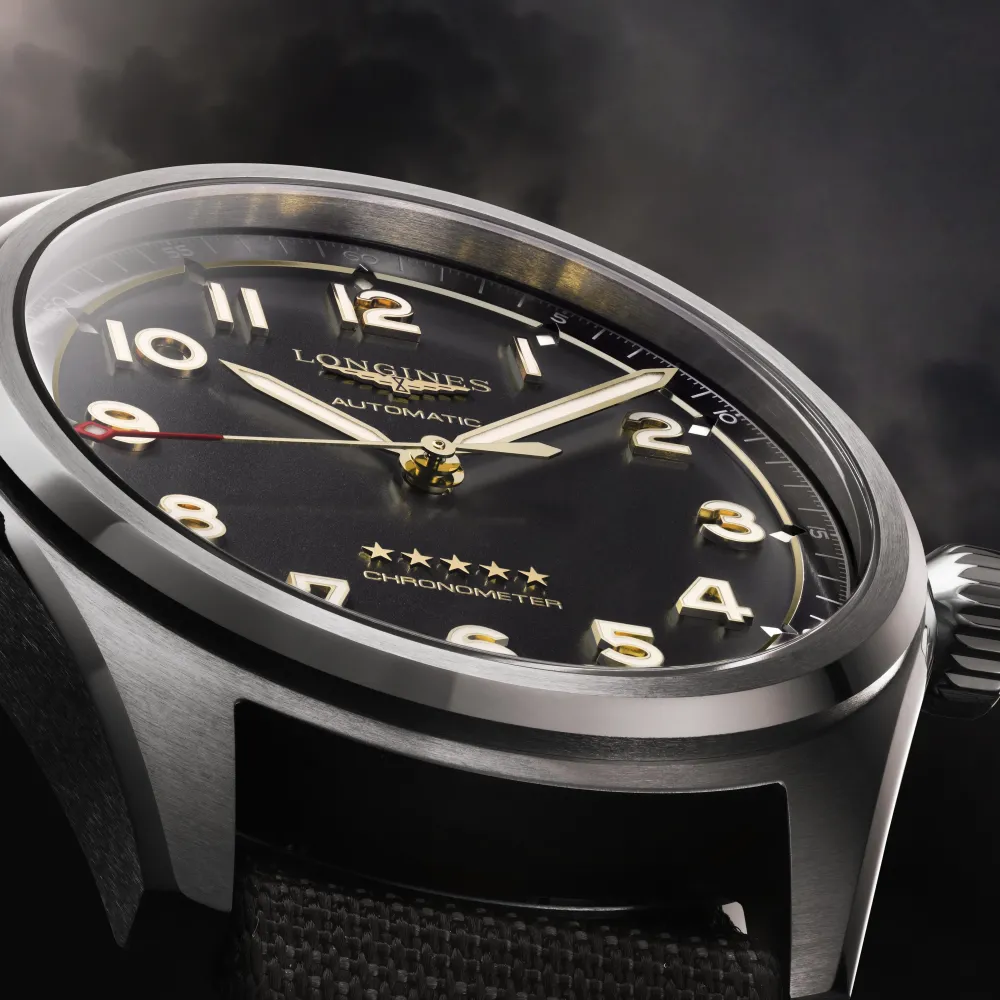 Longines Spirit 40mm L3.810.1.53.2 | Herreure Med Rem | Herreure I Titanium