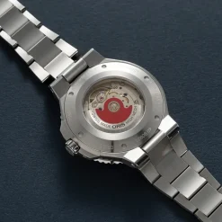 Oris ure Oris Aquis Date 43,5mm 733 7789 4135MB | Herreure Med Lænke | Herreure I Stål