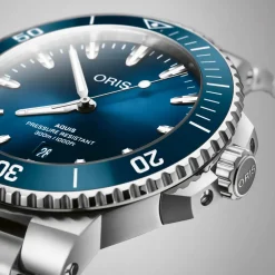 Oris ure Oris Aquis Date 43,5mm 733 7789 4135MB | Herreure Med Lænke | Herreure I Stål