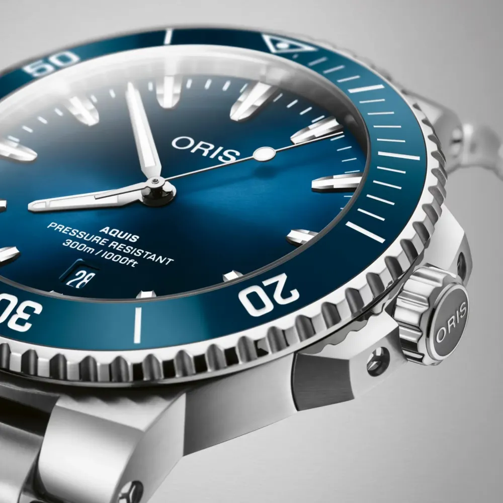Oris ure Oris Aquis Date 43,5mm 733 7789 4135MB | Herreure Med Lænke | Herreure I Stål