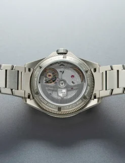 Oris ure Oris ProPilot X Kermit Edition 39mm 400 7778 7157MB | Herreure Med Lænke | Herreure I Titanium