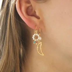 STINE A Jewelry Big Bella Moon with Pearl ørering 1282-02 | Øreringe | Forgyldte Sølvsmykker