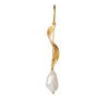 STINE A Jewelry Long Twisted with Pearl ørering 1271-02 | Øreringe | Forgyldte Sølvsmykker