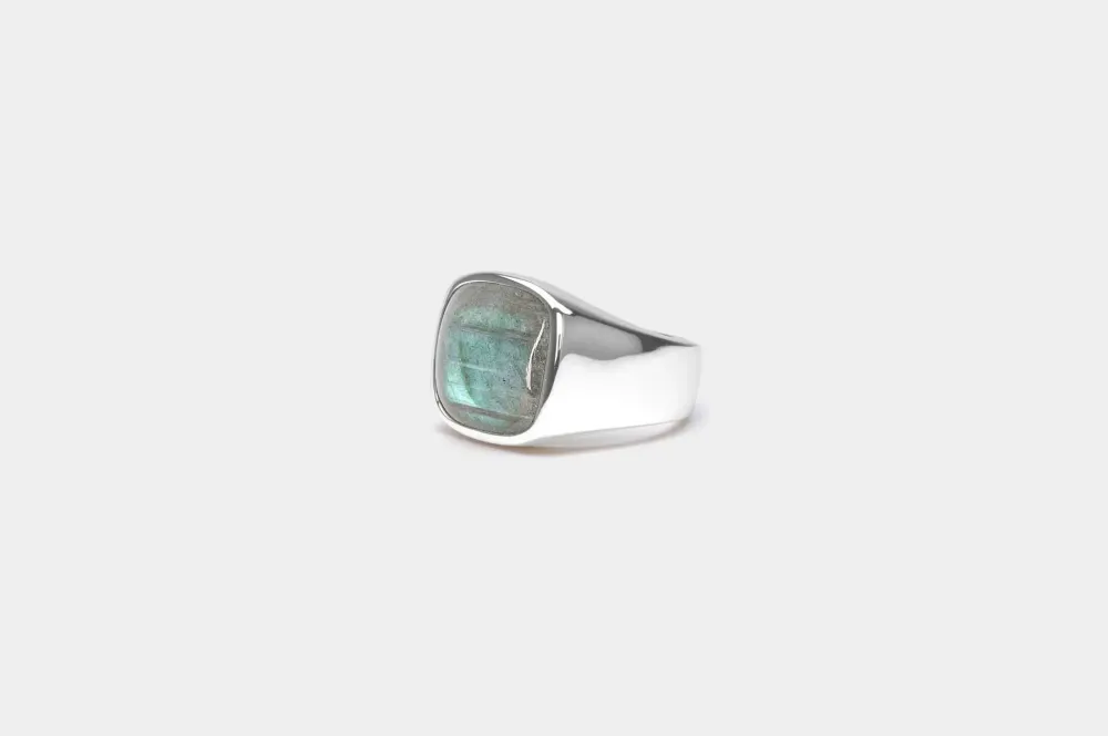 IX Studios smykker IX Studios Cushion Signet ring Labradorit DMN0282SLGL| Herresmykker|Ringe
