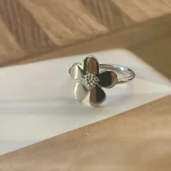 Izabel Camille smykker Izabel Camille Pansy ring A4141SWS| Ringe|Sølvsmykker
